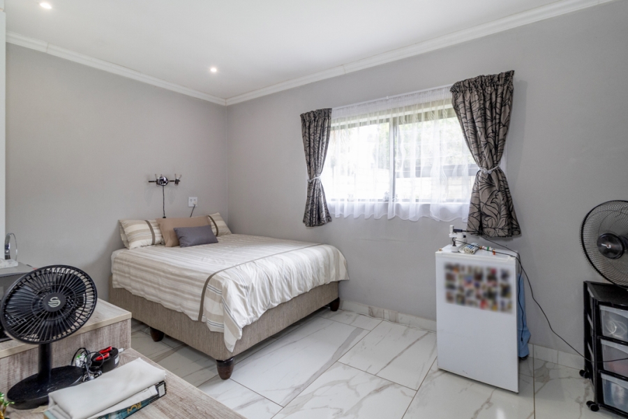 8 Bedroom Property for Sale in Ifafi North West